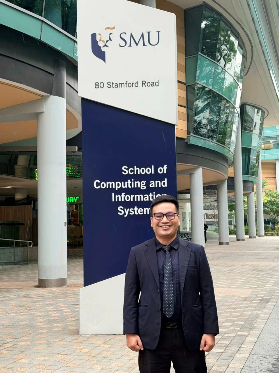 Nguyễn Tiệp tại SMU School of Computing and Information Systems